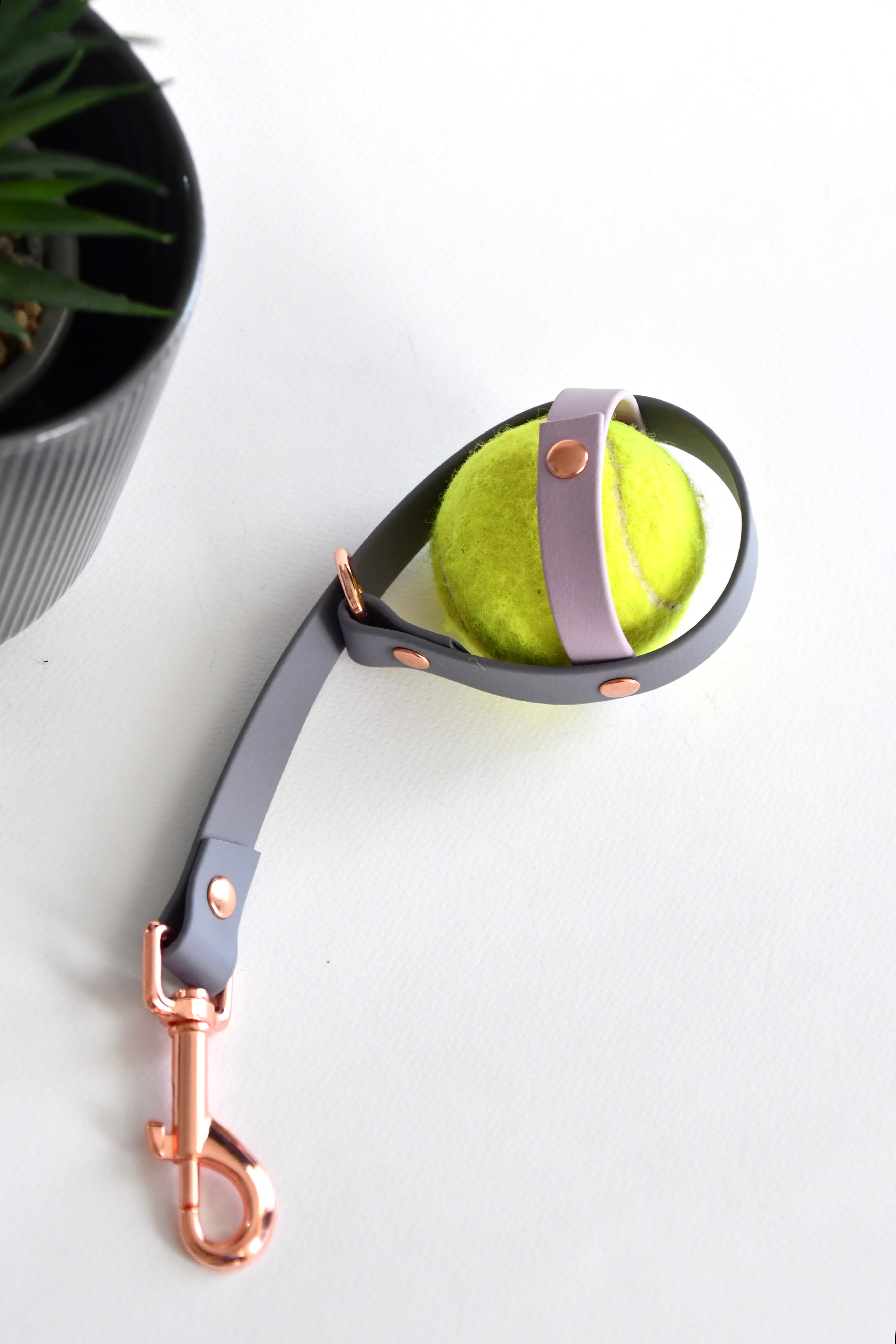 SET SLIP LEAD & BALL HOLDER grey and lilac biothane